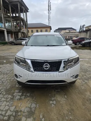 Nissan Pathfinder 2016 White