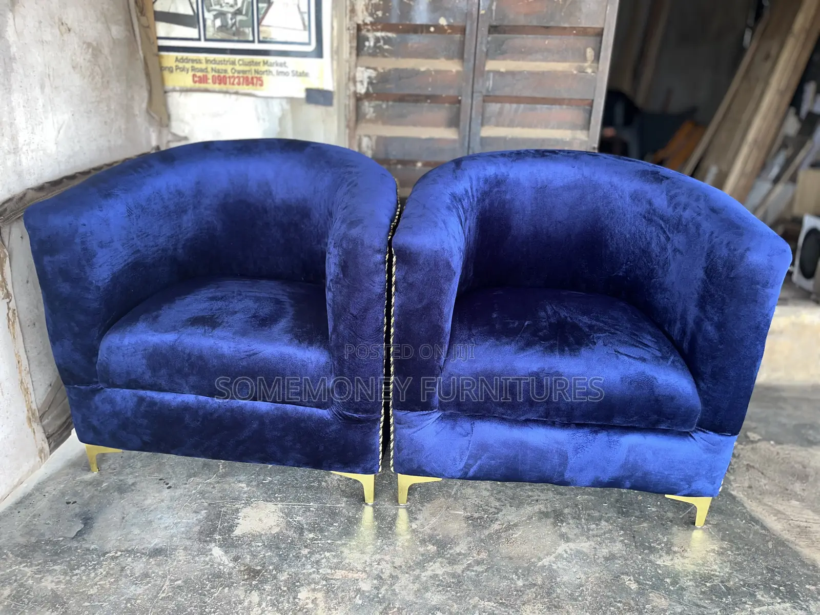 Single Round Sofas