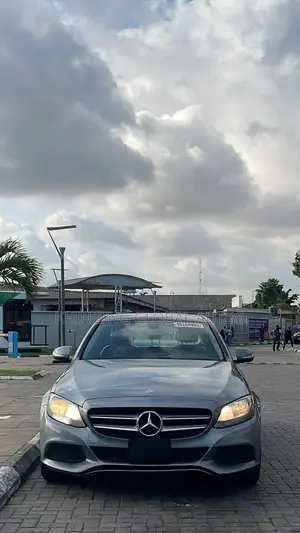Mercedes-Benz C300 2015 Gray