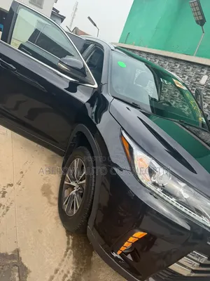 Toyota Highlander 2016 Black
