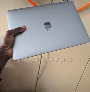 Laptop Apple MacBook Pro 2020 M1 16GB Apple M1 SSD 512GB