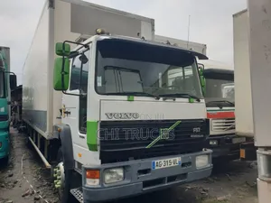 Volvo Fs7 Container Truck 30ft Long