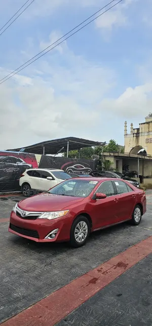 Toyota Camry 2014 Red