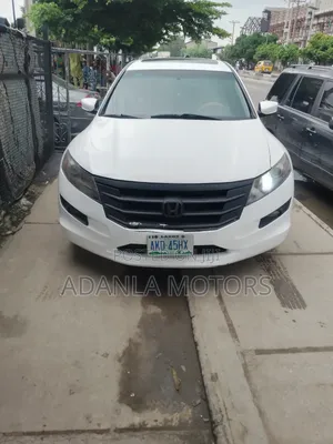 Honda Crosstour 2012 White