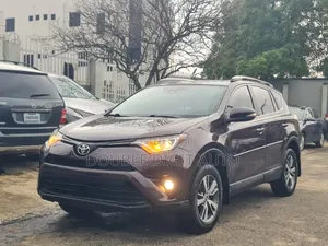 Toyota RAV4 2017