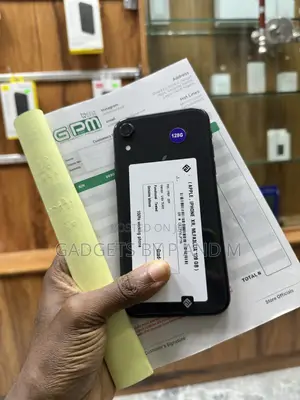Apple iPhone XR 128 GB Black