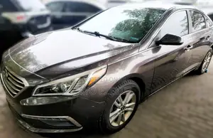 Hyundai Sonata Base Sedan FWD (2.4L 4cyl 6A) 2016 Gray
