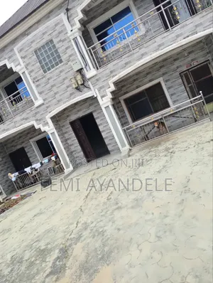 Furnished 3bdrm Apartment in Mary Land Estate, Igbogbo for rent