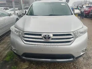 Toyota Highlander 2012 Silver