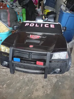 Kid Trax Dodge Pursuit Police Interceptor Car