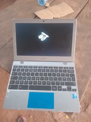 Laptop Samsung Chromebook 3 11 2GB Intel Core i5 SSHD+SSD 1T