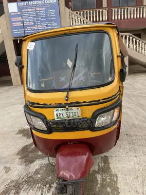 TVS King Deluxe Plus iTouch Start 2025 Yellow