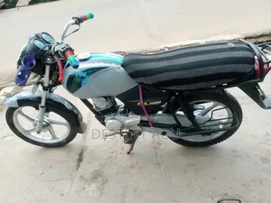 TVS HLX Plus ES 2021 Black