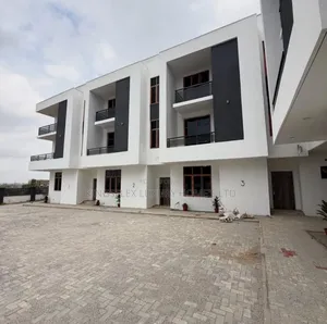 4bdrm Townhouse/Terrace in Estate, Katampe (Main) for sale