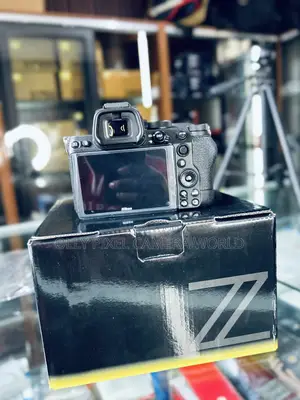 Nikon Z5 Body