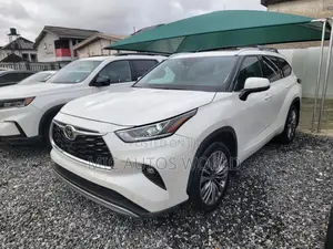 Toyota Highlander 2024 White