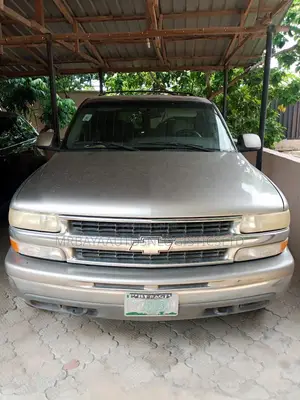 Chevrolet Suburban 2500 2006 Brown