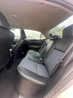 Toyota Corolla S 4dr Sedan (1.8L 4cyl CVT) 2016 Silver