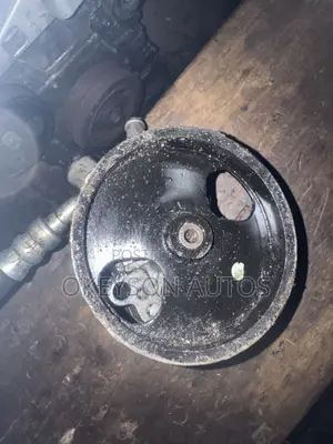 Power Steering Pump for Nissan Sunny / Sentra