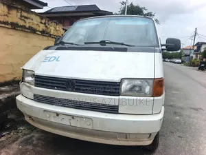 Volkswagen Transporter 2003 White