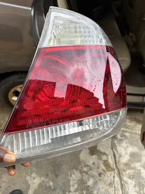 Toyota Camry 2005 Rear Light