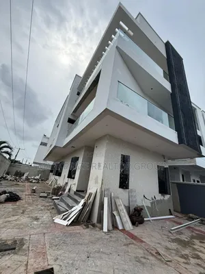 5bdrm Duplex in Ogudu Gra 1 Lagos for sale