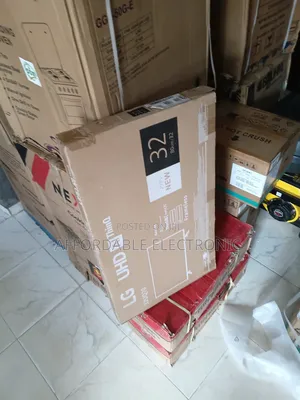 Frameless Lg 32inch Smart Android Tv