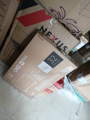 New-in Lg 32inch Frameless Smart Tv+ Miracast