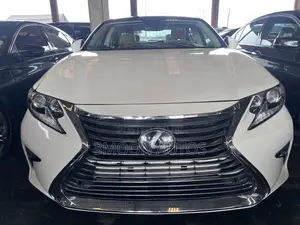 Lexus ES 2017 White