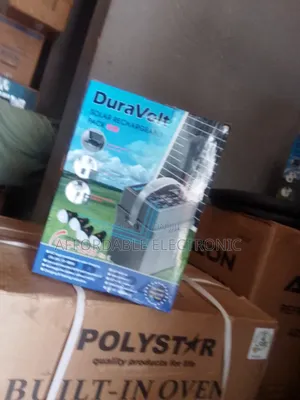 New in Duravolt 4 in 1 Solar Rechargeable Pack+ Panel