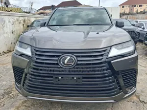Lexus LX 2024 Green
