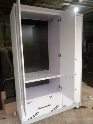 Beautiful HDF High Gloss 4by6ft Wardrobe