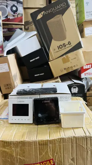 Jsound White and Black in Wall Amplifier for Pop Speakers