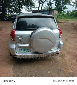 Toyota RAV4 2006 Silver