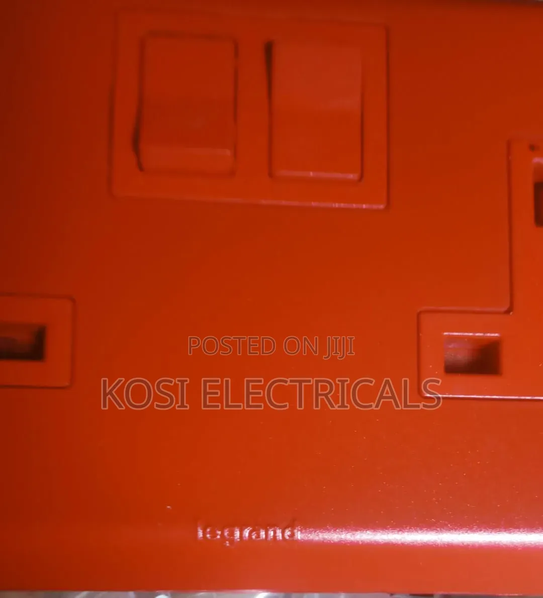13a Red Ups Socket Double