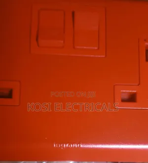 13a Red Ups Socket Double