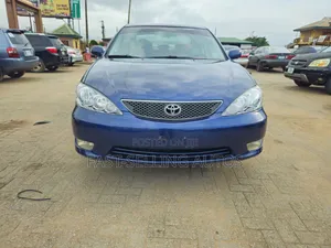 Toyota Camry 2005 Blue