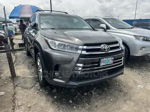 Toyota Highlander 2016 Gray