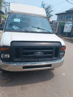 Ford E350 2006 White