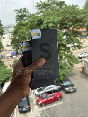 New Samsung Galaxy S22 5G 128 GB Black