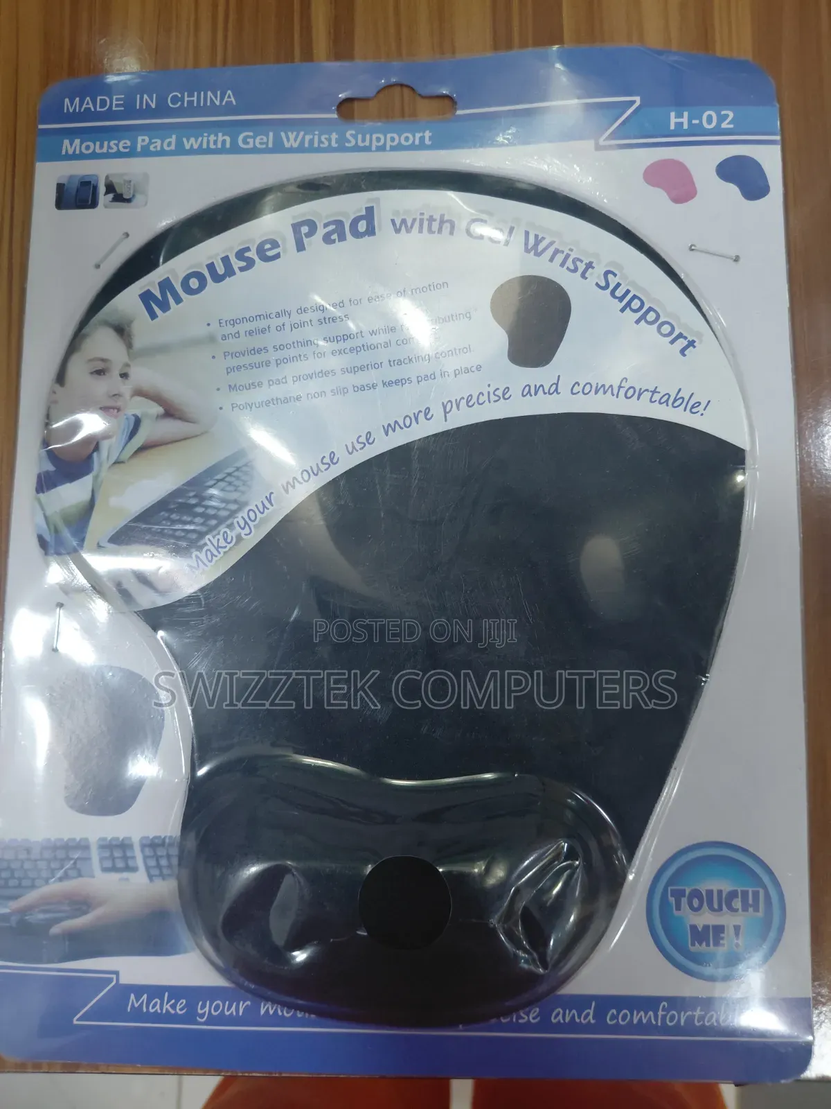Mouse Pad With Gel Wrist Support