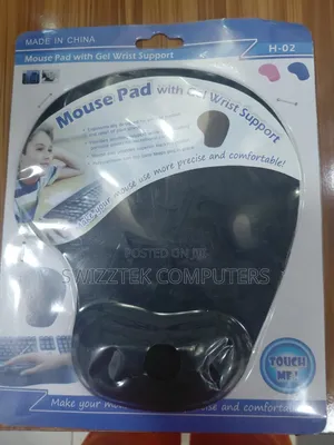 Mouse Pad With Gel Wrist Support