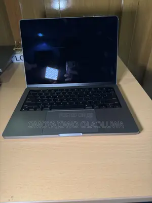 Laptop Apple MacBook Pro 2023 M2 Max 32GB Apple M2 SSD 1T