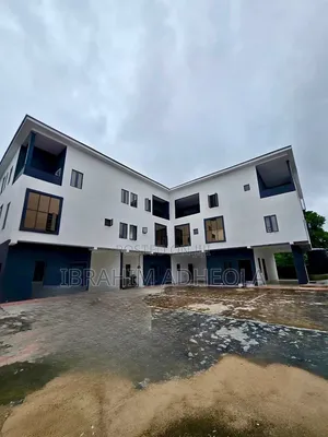 4bdrm Townhouse/Terrace in Omole Phase1 for sale