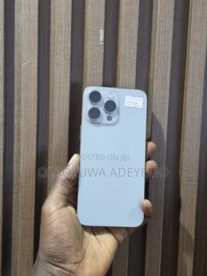 Apple iPhone 15 Pro Max 256 GB