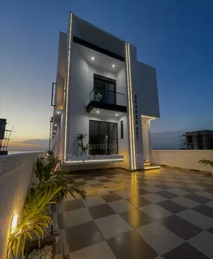 5bdrm Duplex in Ado / Ajah for sale