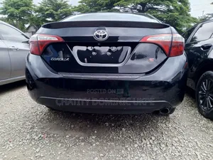 Toyota Corolla LE Premium 4dr Sedan (1.8L 4cyl CVT) 2016 Black