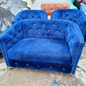 7 Seaters Sofa Set Like New