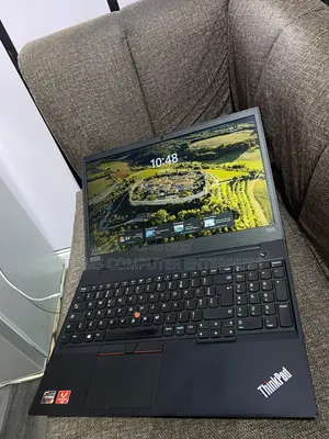 Laptop Lenovo ThinkPad E575 8GB AMD Ryzen 5 SSD 256GB