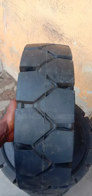 6.00_9 Solid Tire Original